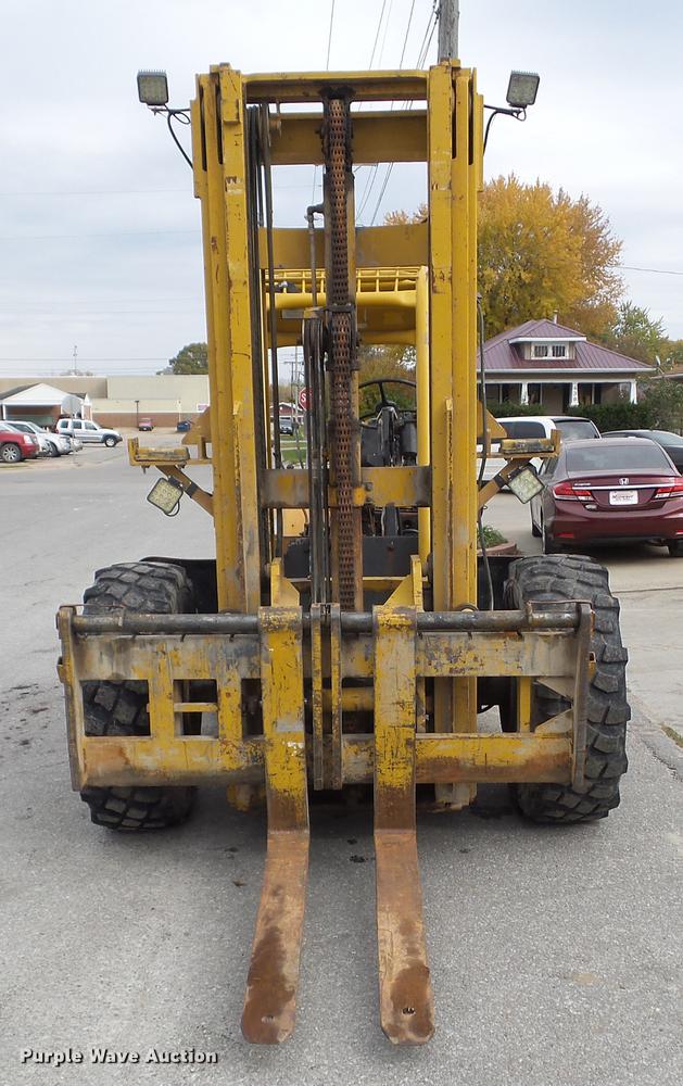 image for item DZ9466 Champ 530-70 forklift