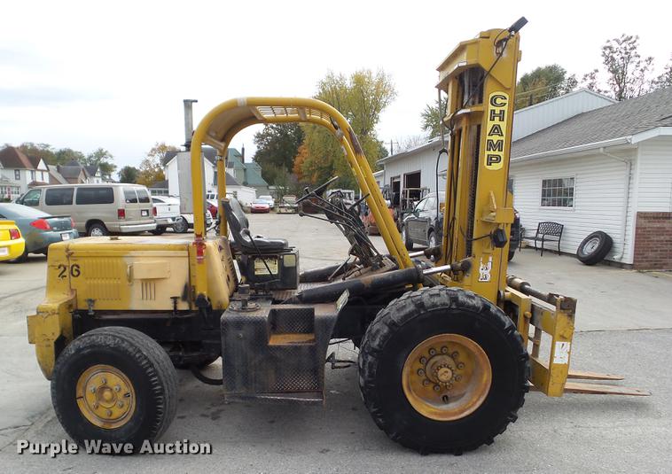 image for item DZ9466 Champ 530-70 forklift