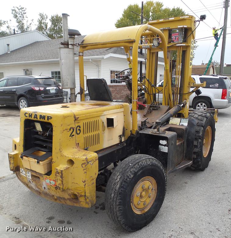 image for item DZ9466 Champ 530-70 forklift