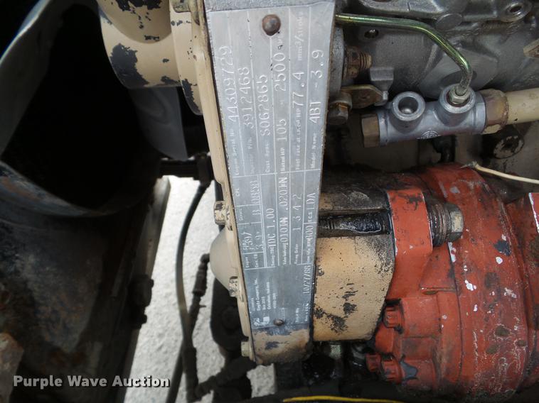 image for item DZ9466 Champ 530-70 forklift