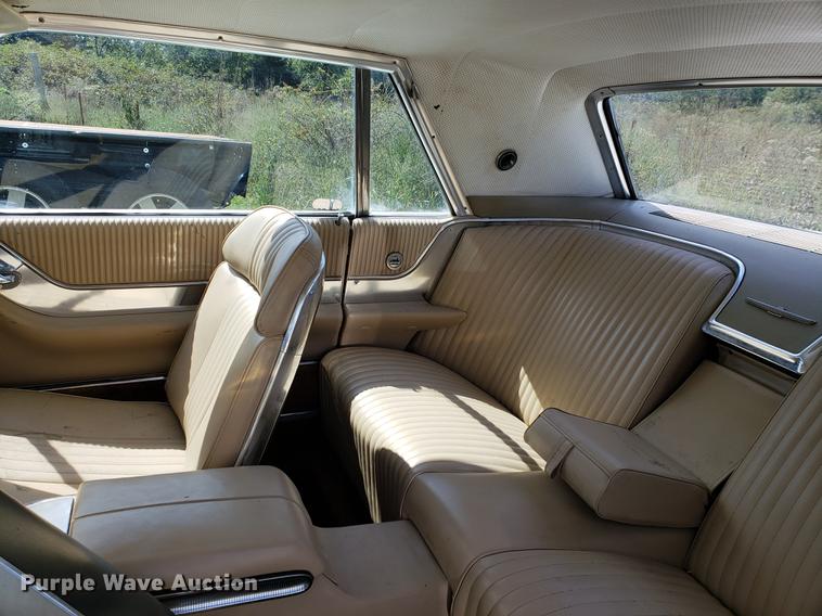 image for item EF9862 1964 Ford Thunderbird