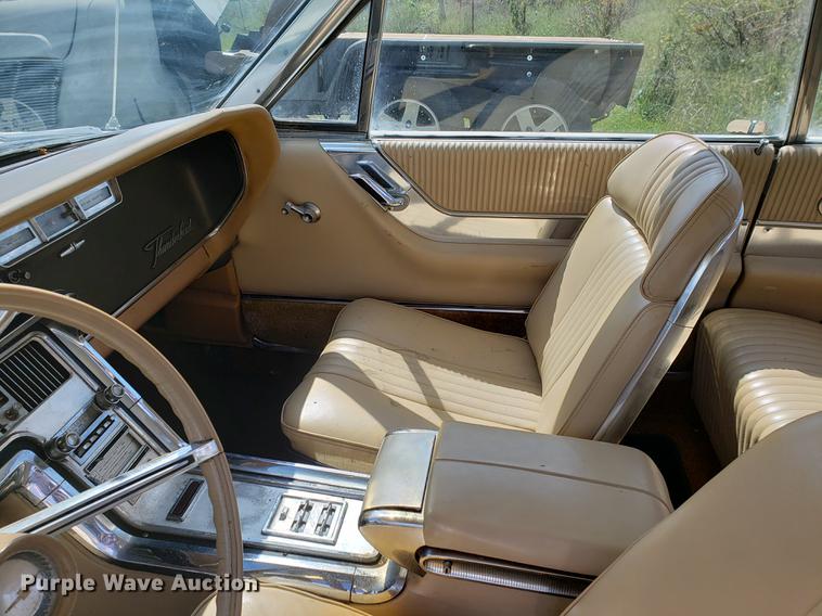 image for item EF9862 1964 Ford Thunderbird