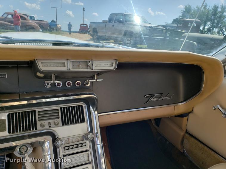 image for item EF9862 1964 Ford Thunderbird