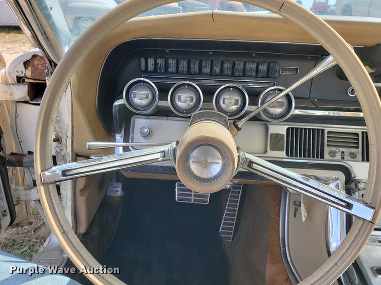 image for item EF9862 1964 Ford Thunderbird