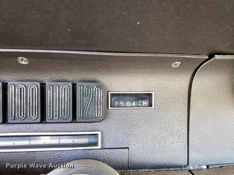 image for item EF9862 1964 Ford Thunderbird