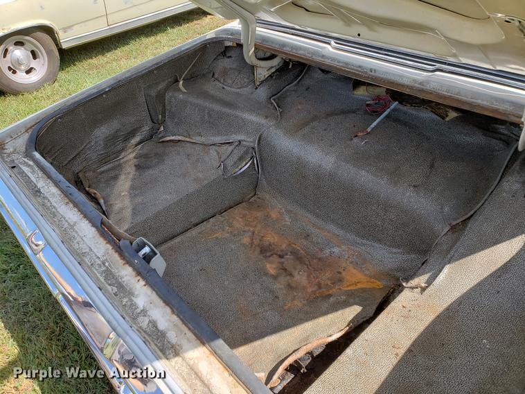 image for item EF9862 1964 Ford Thunderbird