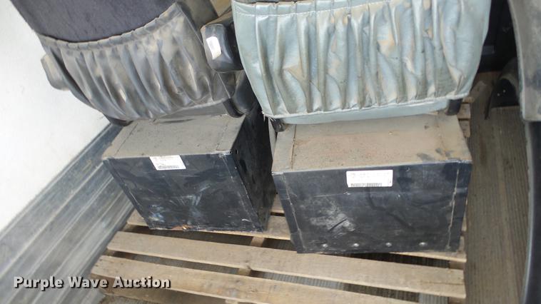 image for item EH9037 Truck accessories