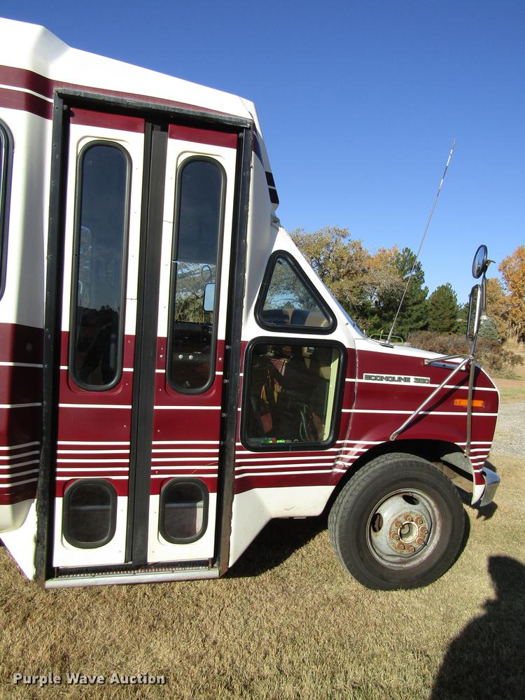 image for item EH9313 1989 Ford Econoline E350 El Dorado bus