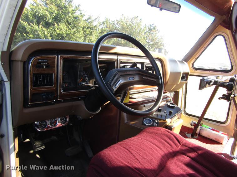 image for item EH9313 1989 Ford Econoline E350 El Dorado bus