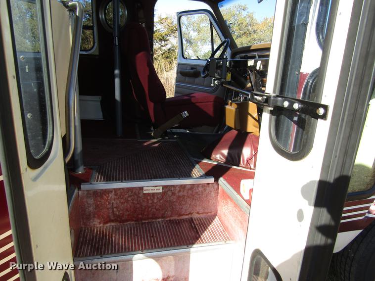 image for item EH9313 1989 Ford Econoline E350 El Dorado bus
