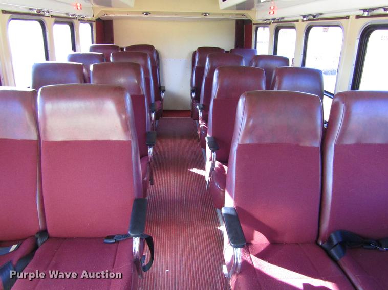 image for item EH9313 1989 Ford Econoline E350 El Dorado bus