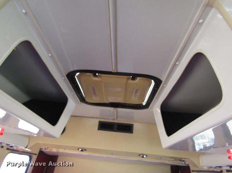 image for item EH9313 1989 Ford Econoline E350 El Dorado bus