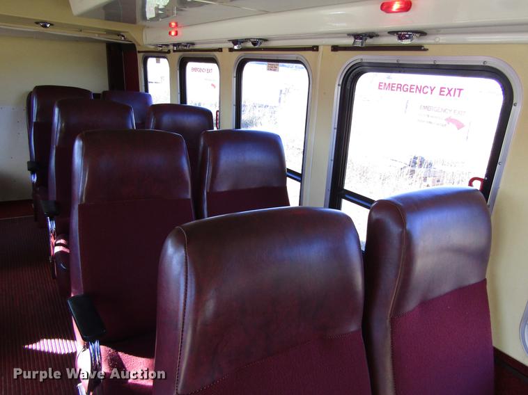 image for item EH9313 1989 Ford Econoline E350 El Dorado bus