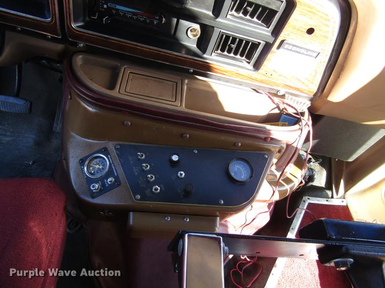 image for item EH9313 1989 Ford Econoline E350 El Dorado bus