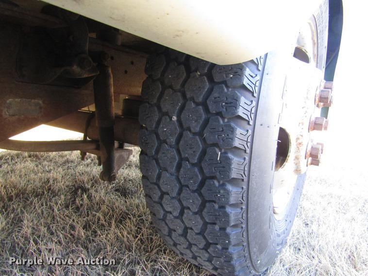 image for item EH9313 1989 Ford Econoline E350 El Dorado bus