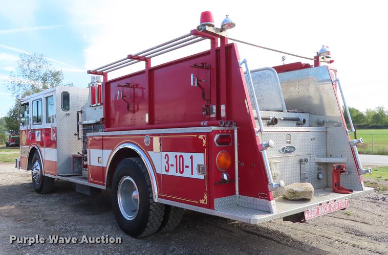 image for item EI9998 1982 Pierce Arrow V-1324M fire truck