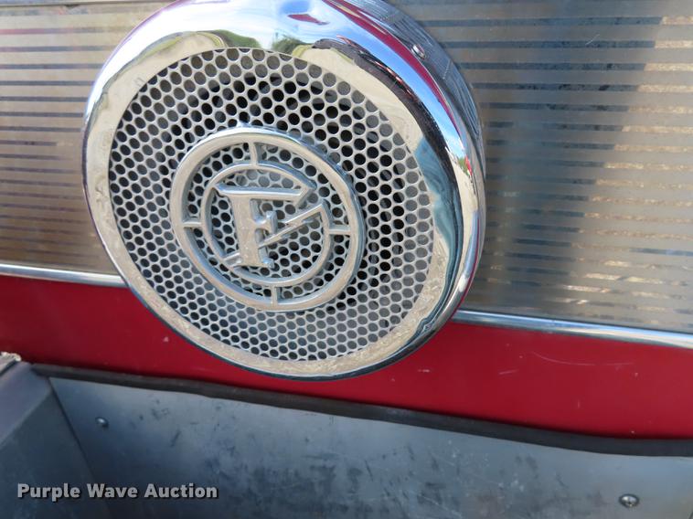 image for item EI9998 1982 Pierce Arrow V-1324M fire truck