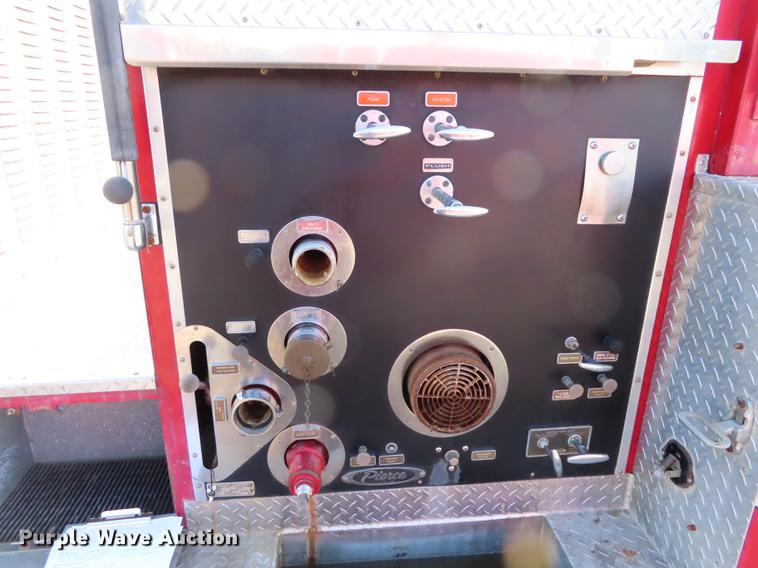 image for item EI9998 1982 Pierce Arrow V-1324M fire truck