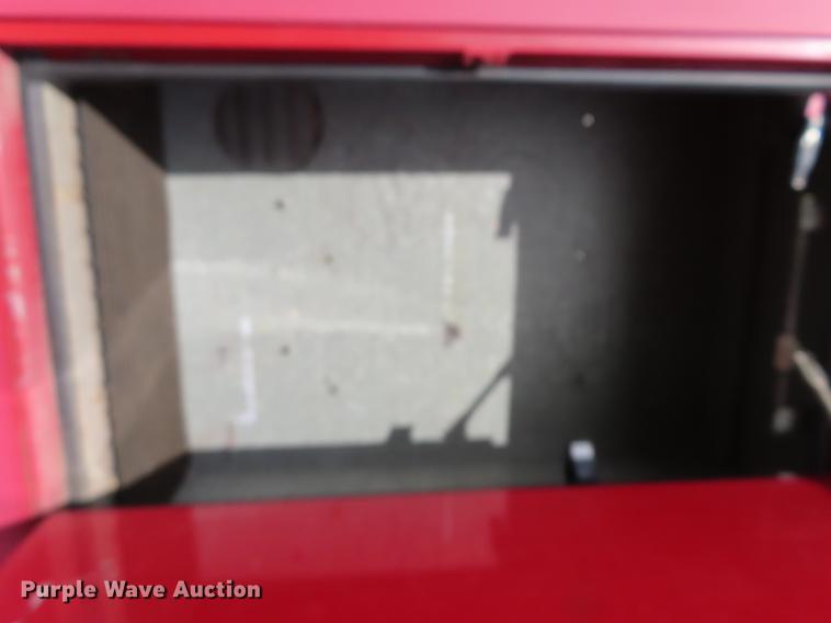 image for item EI9998 1982 Pierce Arrow V-1324M fire truck