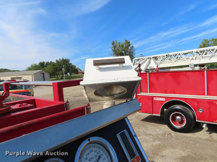 image for item EI9998 1982 Pierce Arrow V-1324M fire truck