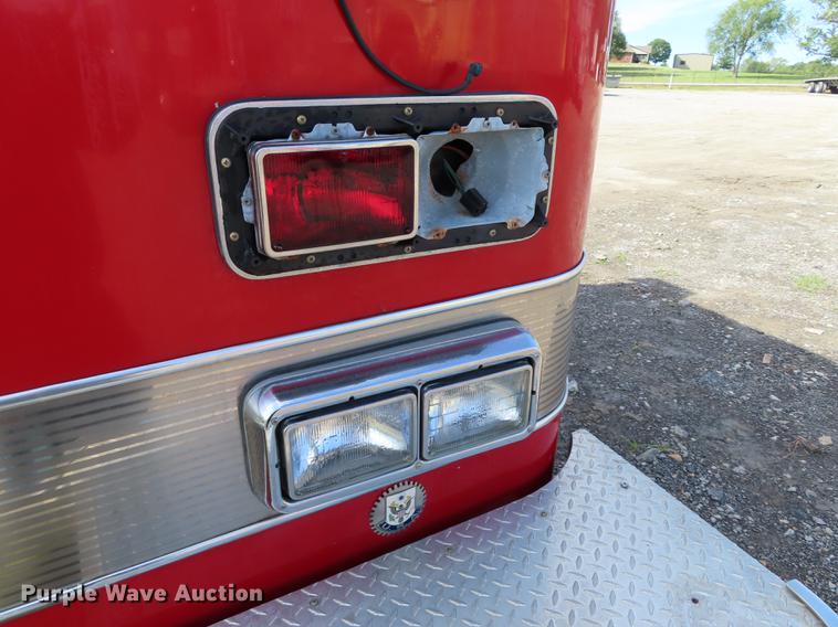 image for item EI9999 1989 Pierce Arrow E4854 fire truck