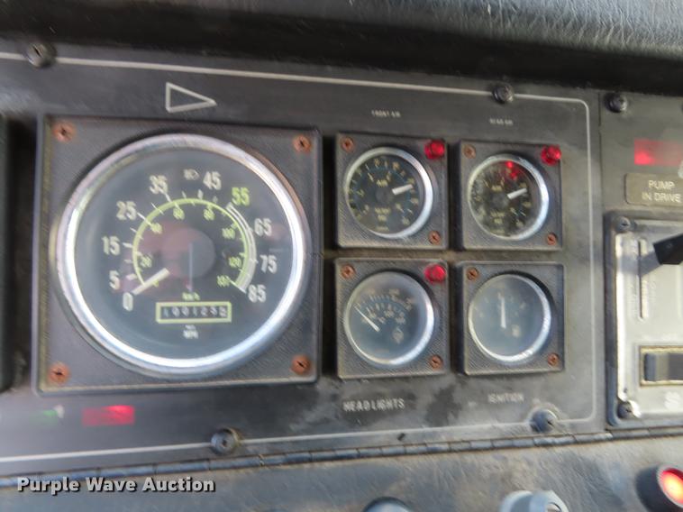 image for item EI9999 1989 Pierce Arrow E4854 fire truck