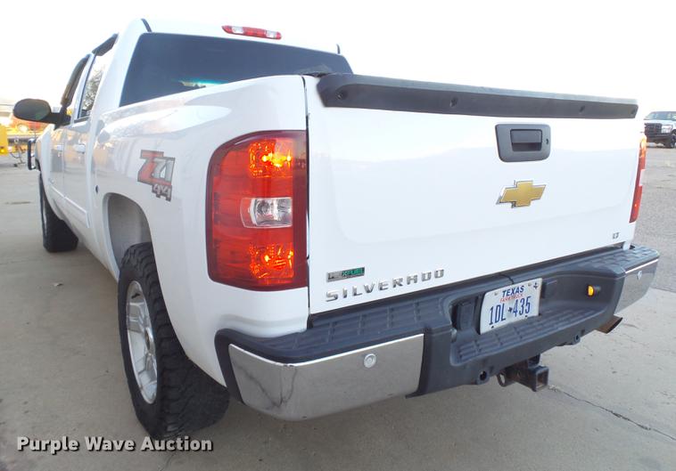 image for item EN9655 2011 Chevrolet Silverado 1500 Z71 Crew Cab pickup truck