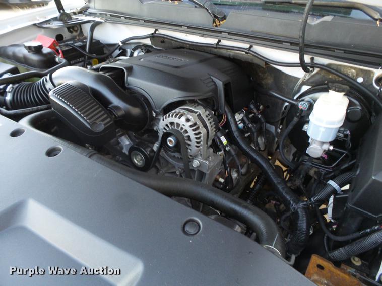 image for item EN9655 2011 Chevrolet Silverado 1500 Z71 Crew Cab pickup truck