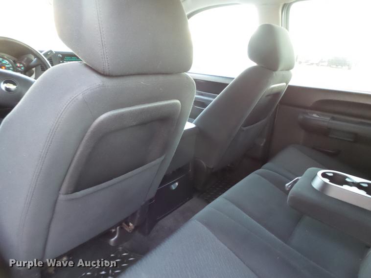 image for item EN9655 2011 Chevrolet Silverado 1500 Z71 Crew Cab pickup truck