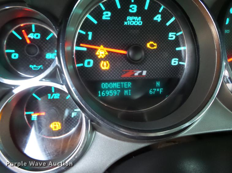 image for item EN9655 2011 Chevrolet Silverado 1500 Z71 Crew Cab pickup truck