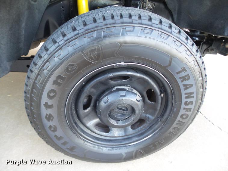 image for item EN9656 2013 Ford F350 Super Duty SuperCab flatbed pickup truck