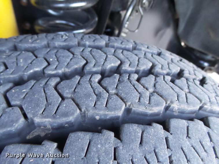 image for item EN9656 2013 Ford F350 Super Duty SuperCab flatbed pickup truck