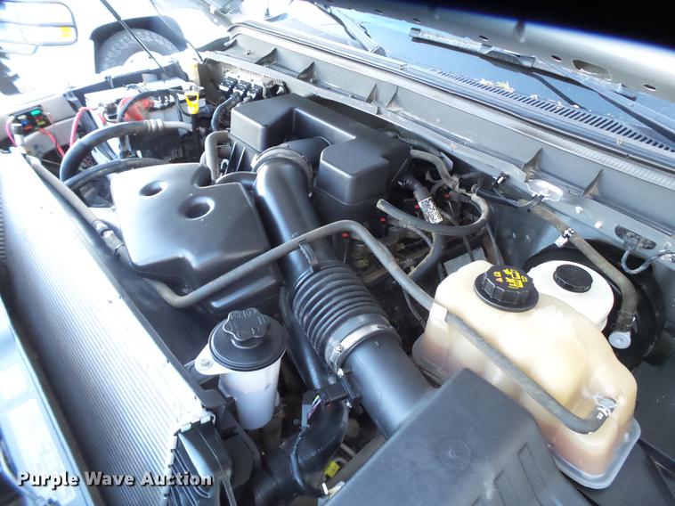 image for item EN9656 2013 Ford F350 Super Duty SuperCab flatbed pickup truck