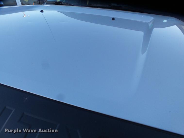 image for item EN9656 2013 Ford F350 Super Duty SuperCab flatbed pickup truck