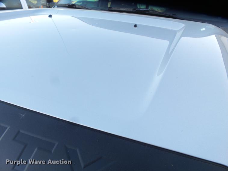 image for item EN9656 2013 Ford F350 Super Duty SuperCab flatbed pickup truck