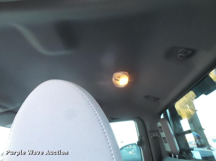 image for item EN9656 2013 Ford F350 Super Duty SuperCab flatbed pickup truck