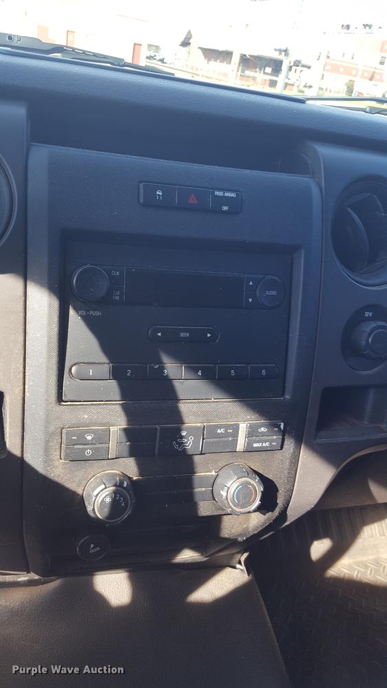 image for item EN9665 2010 Ford F150 SuperCrew pickup truck