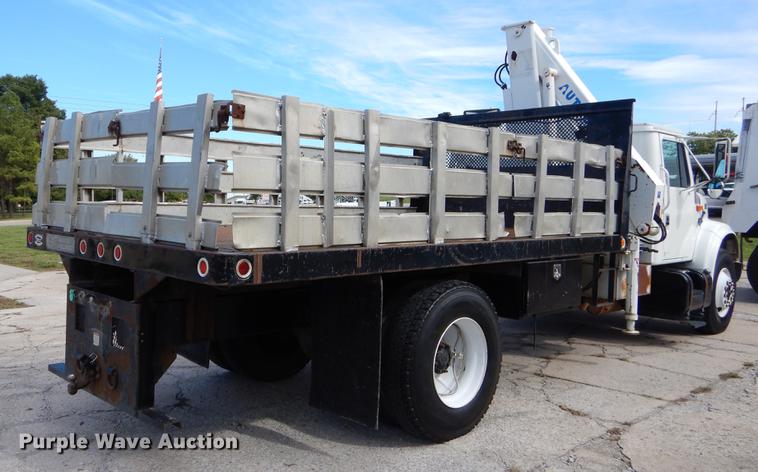 image for item EO9713 2002 International 4900 flatbed truck with Auto Crane