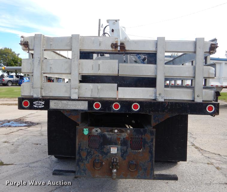 image for item EO9713 2002 International 4900 flatbed truck with Auto Crane