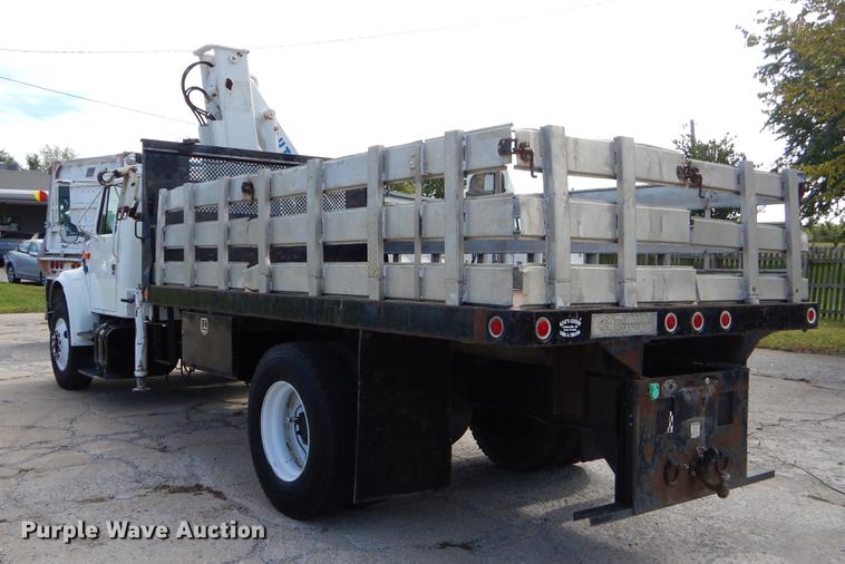 image for item EO9713 2002 International 4900 flatbed truck with Auto Crane