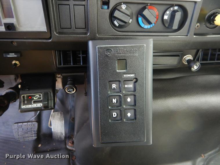 image for item EO9713 2002 International 4900 flatbed truck with Auto Crane