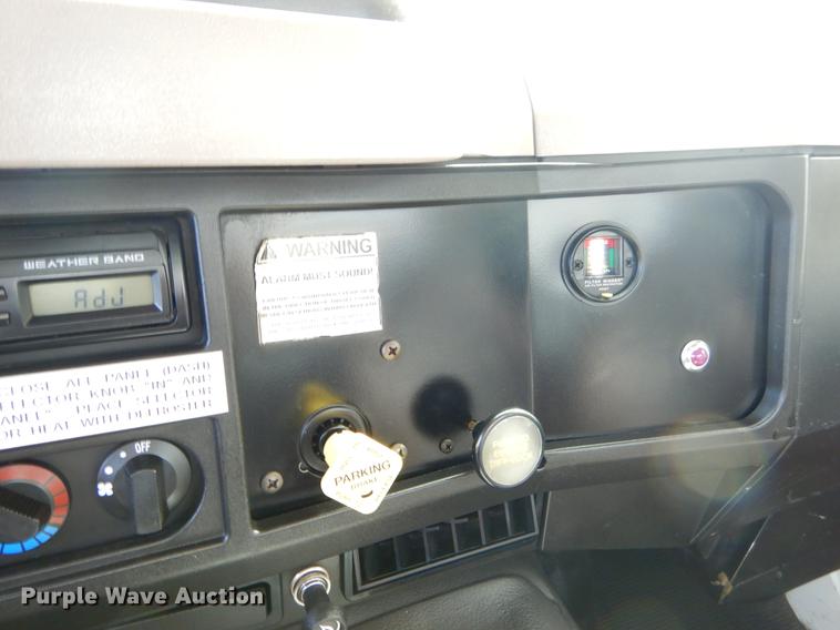 image for item EO9713 2002 International 4900 flatbed truck with Auto Crane