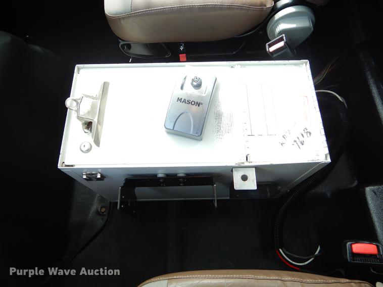 image for item EO9713 2002 International 4900 flatbed truck with Auto Crane