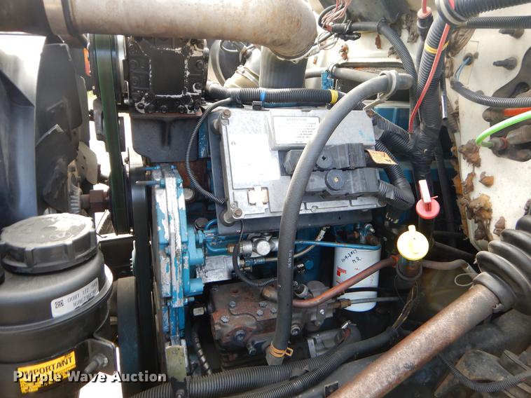 image for item EO9713 2002 International 4900 flatbed truck with Auto Crane