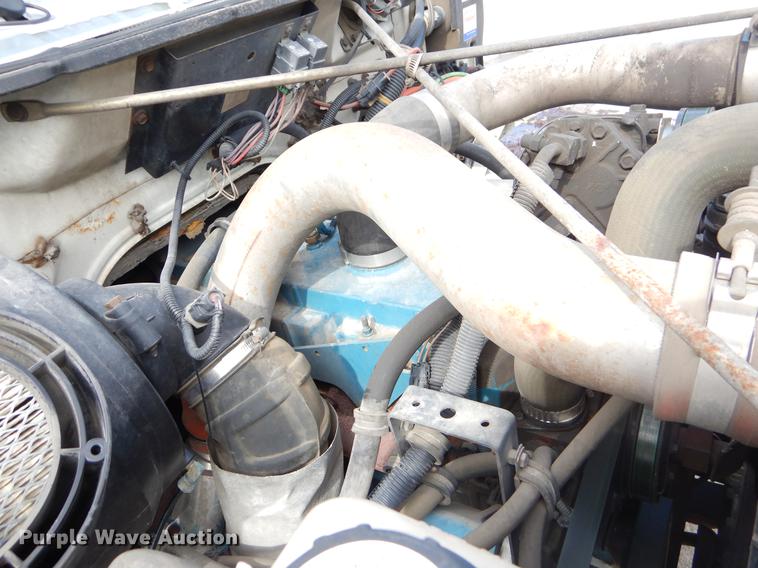 image for item EO9713 2002 International 4900 flatbed truck with Auto Crane