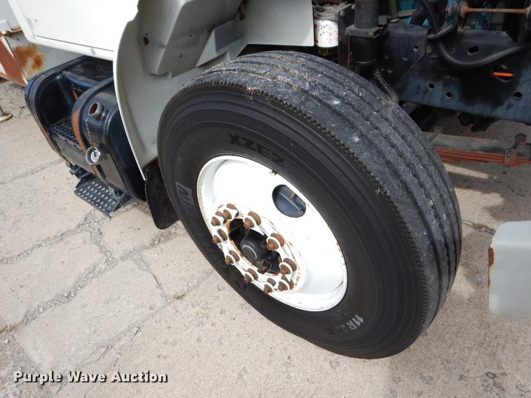 image for item EO9713 2002 International 4900 flatbed truck with Auto Crane