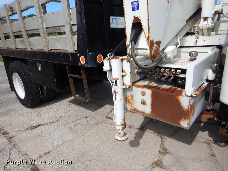 image for item EO9713 2002 International 4900 flatbed truck with Auto Crane