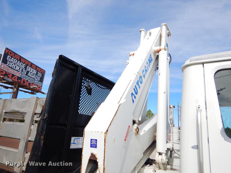 image for item EO9713 2002 International 4900 flatbed truck with Auto Crane