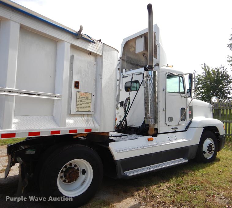 image for item EO9715 1998 Freightliner FLD semi truck