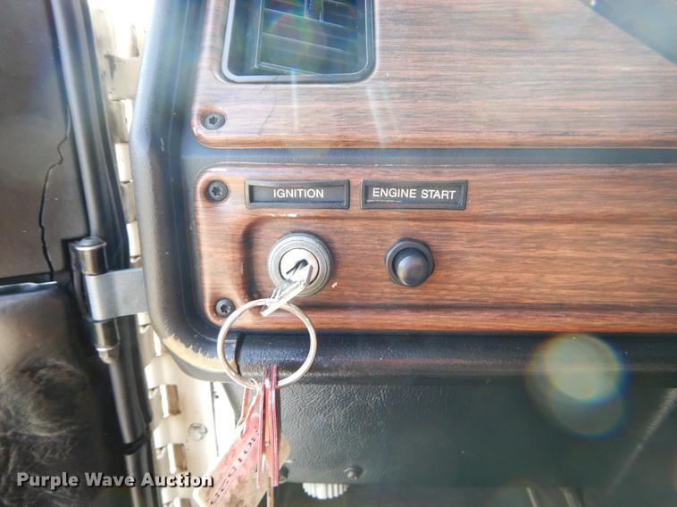 image for item EO9715 1998 Freightliner FLD semi truck